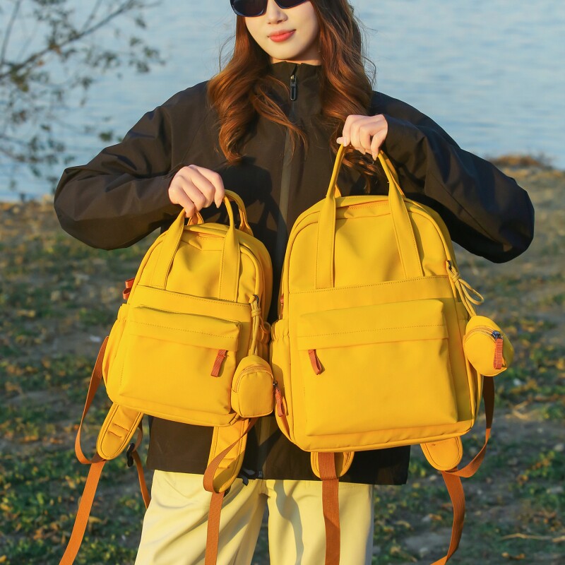 双肩包女旅游轻便高颜值2026新款户外徒步小型登山包背包出行轻量
