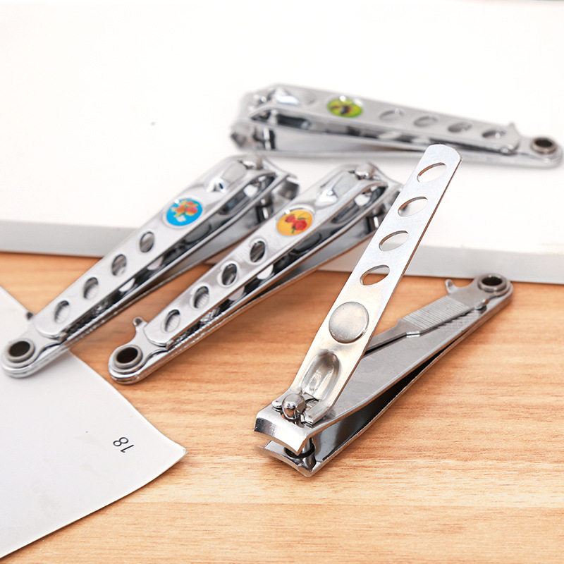 3-in-1 Large Nail Clipper with File and Ear Pick, 1pc - Product image 2