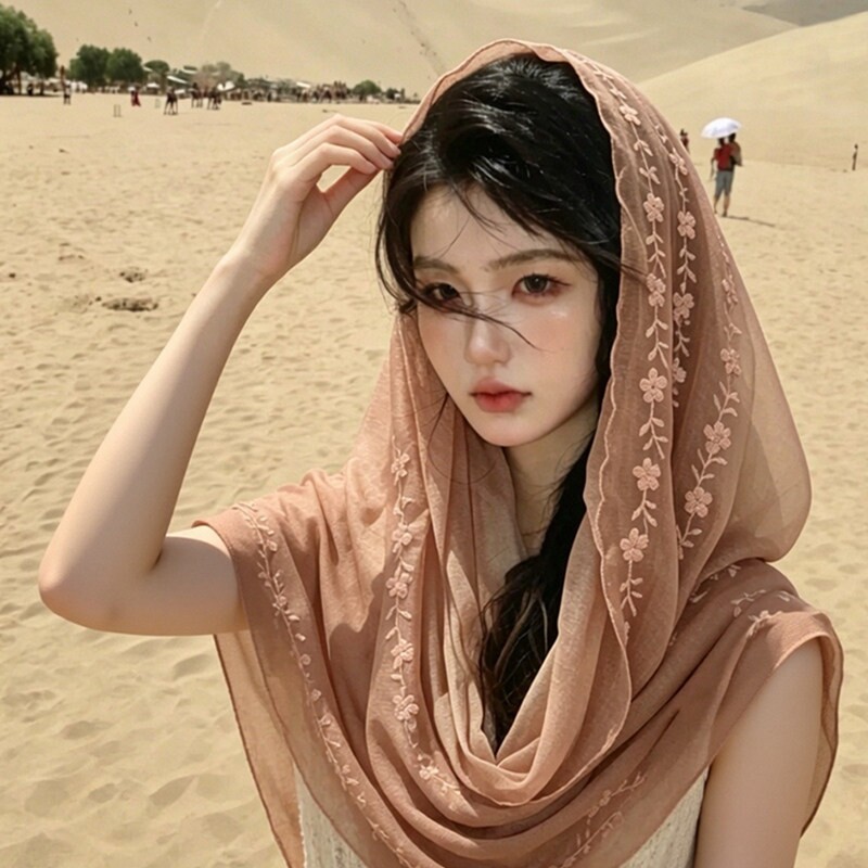 夏季薄款防晒披肩女外搭碎花刺绣西域风敦煌沙漠旅游披肩丝巾斗篷