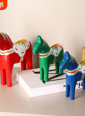 北欧彩绘瑞典达拉木马摆件