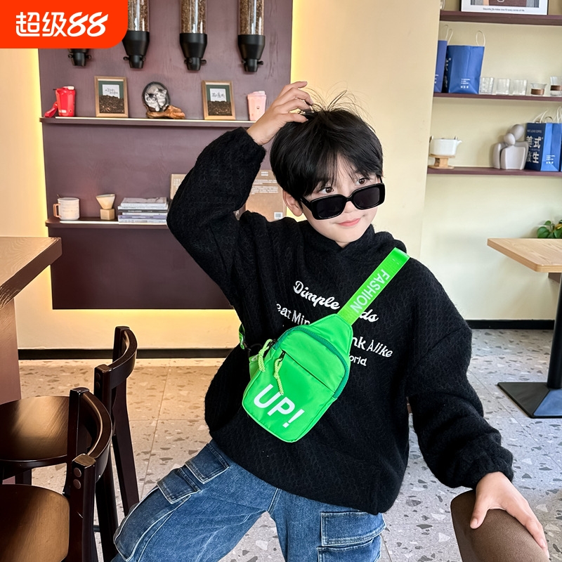 韩版儿童时尚小胸包幼儿园小孩尼龙字母斜挎包潮酷男孩撞色零钱包