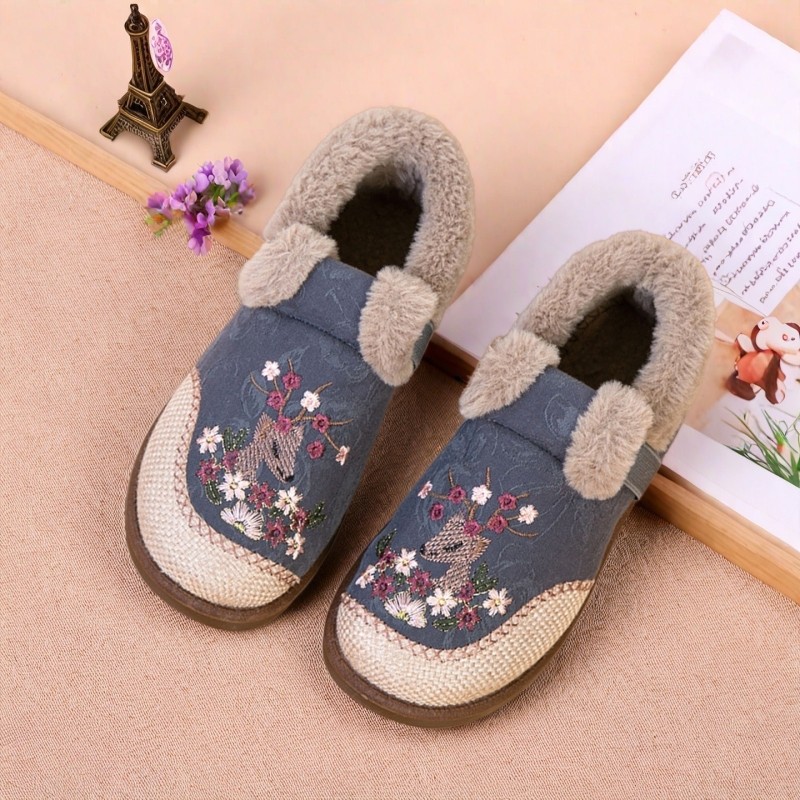 女2025冬季老北京布鞋保暖妈妈鞋新中式棉鞋加绒加厚绣花鞋不累脚