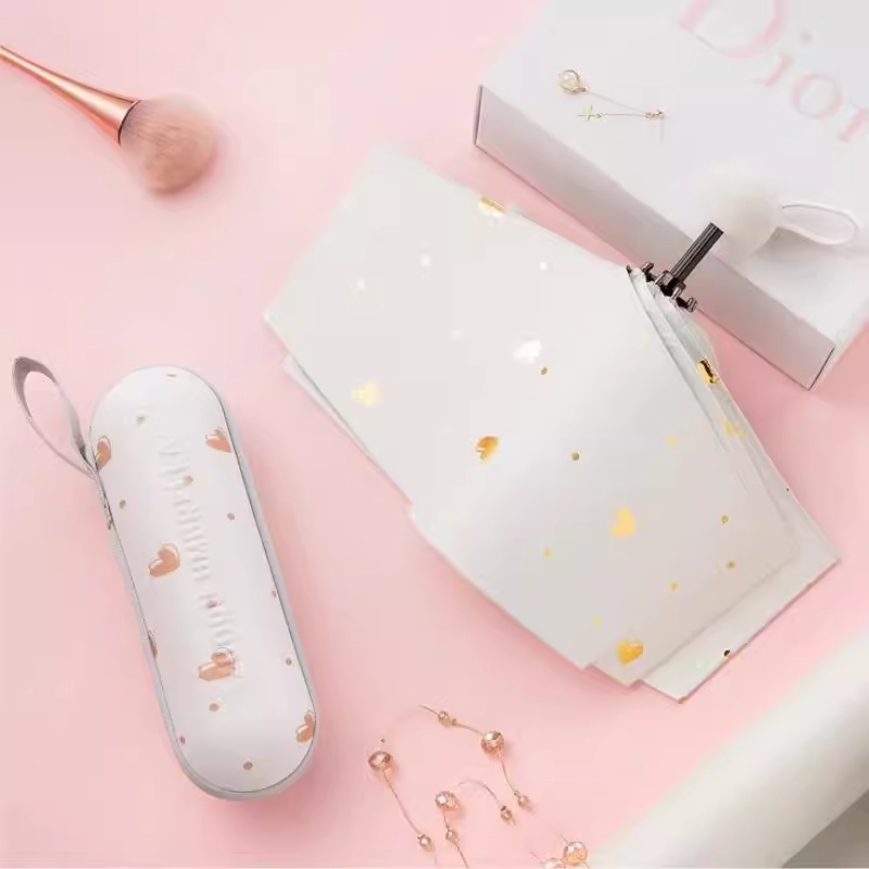 高颜值五折爱心伞迷你小巧便捷口袋伞黑胶专业防晒晴雨夏日小清新