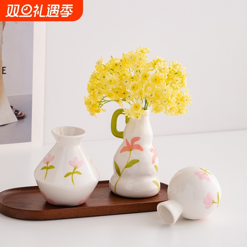 手绘陶瓷花瓶摆件客厅插花轻奢高级感田园风水培白色可爱小号迷你