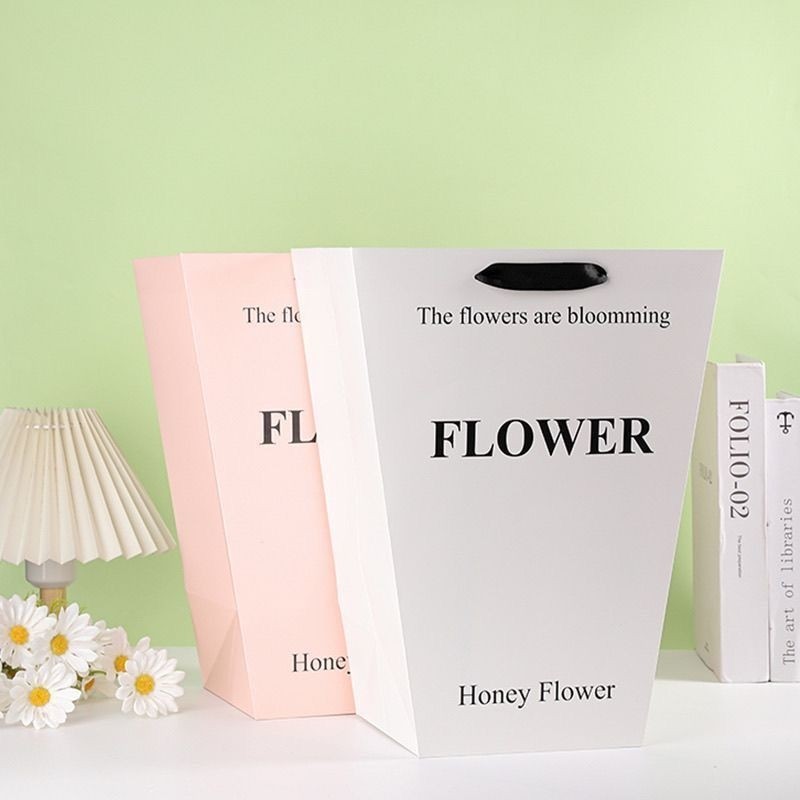 七夕情人节网红鲜花手提袋花艺包装材料批发新款梯形精美手提礼盒
