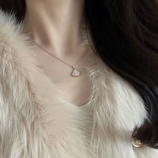 扇形小裙子项链女纯银镀18K金白贝母满钻锁骨链大扇子吊坠玫瑰金