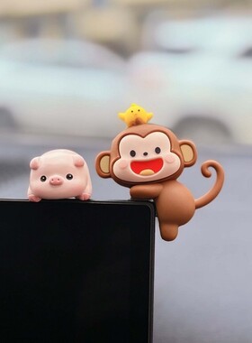 可爱创意小猴子玩偶公仔汽车摆件车载车内车内中控台屏幕装饰用品