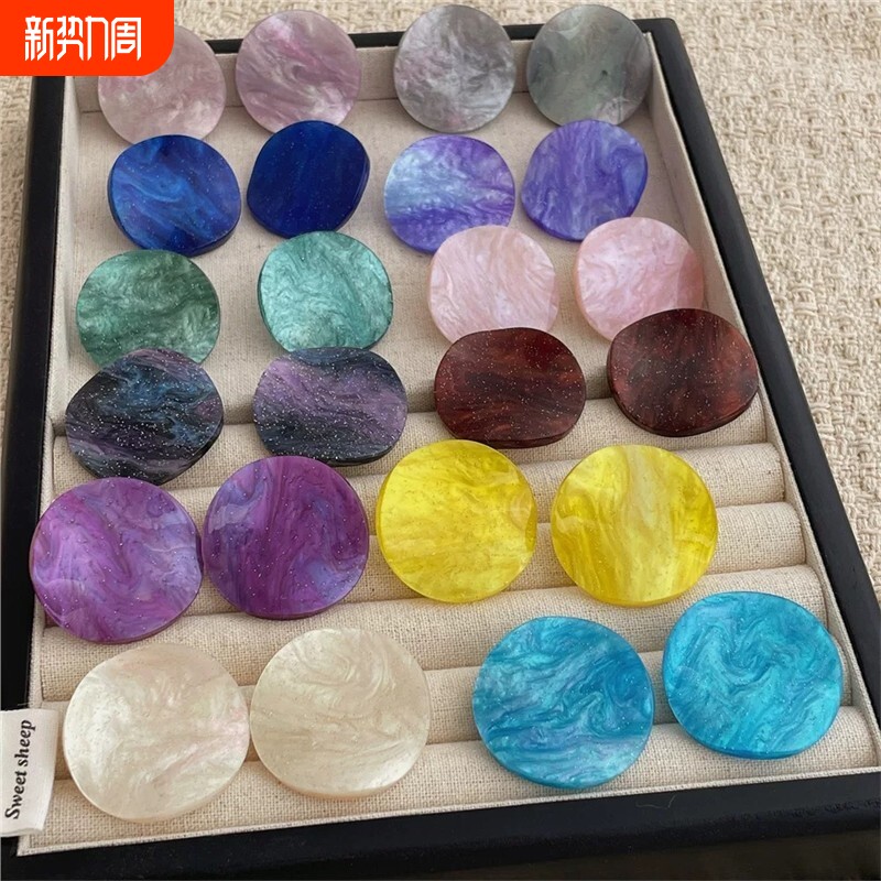 法式时髦设计感醋酸扭片圆形糖果色耳环女小众度假风百搭耳针耳饰