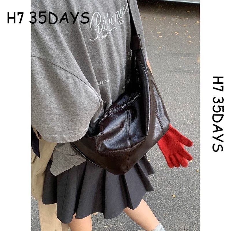 H7复古小众腋下包包女冬季新款马鞍包通勤大容量斜挎包单肩黑色