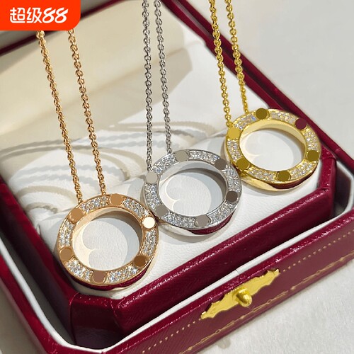 18K玫瑰金大饼满天星love项链女时尚百搭圆饼吊坠锁骨链钉子黄金