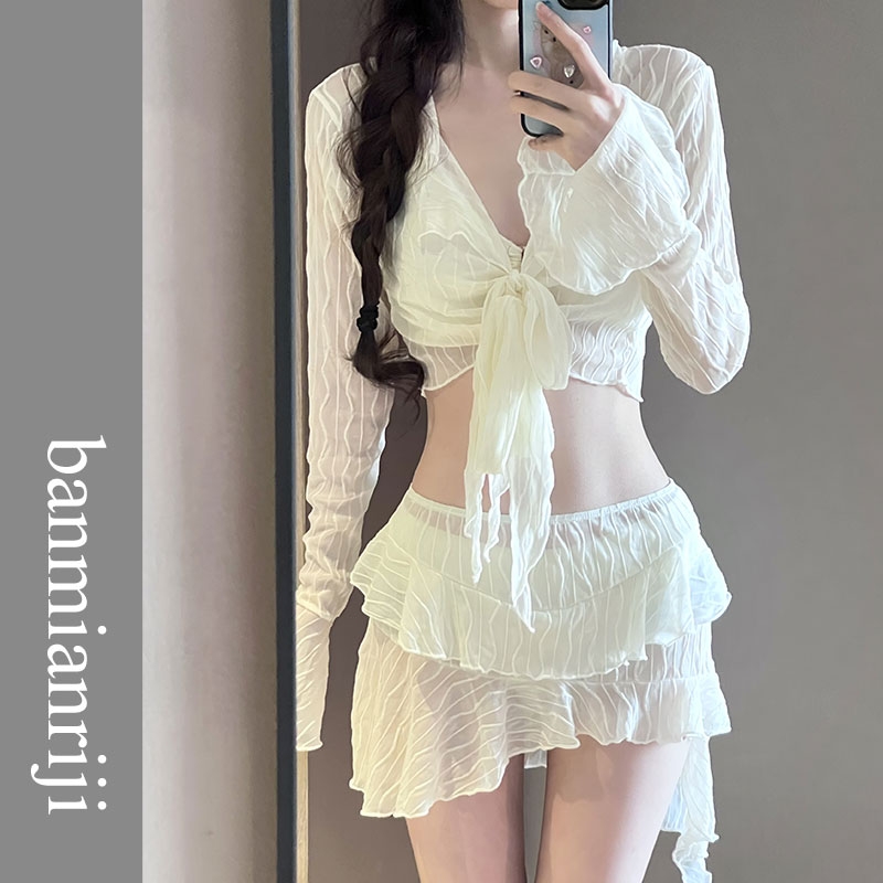 泳衣女2025新款比基尼保守遮肚显瘦分体四件套纯欲性感沙滩泡温泉