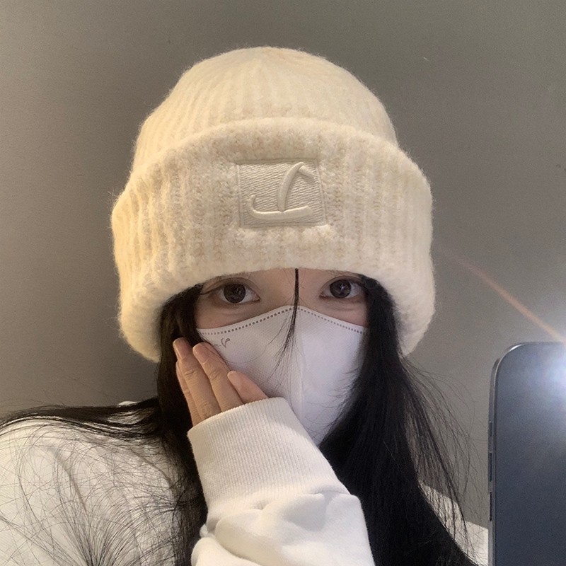 大头围帽子女款2025新款秋冬款显脸小针织毛线帽保暖包头冷帽白色