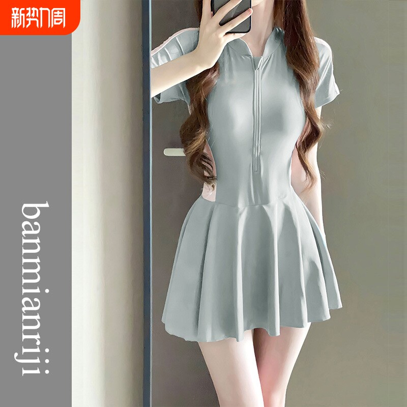 连体泳衣女款夏保守大码高级感纯欲风遮肉显瘦学生上课泡温泉泳装