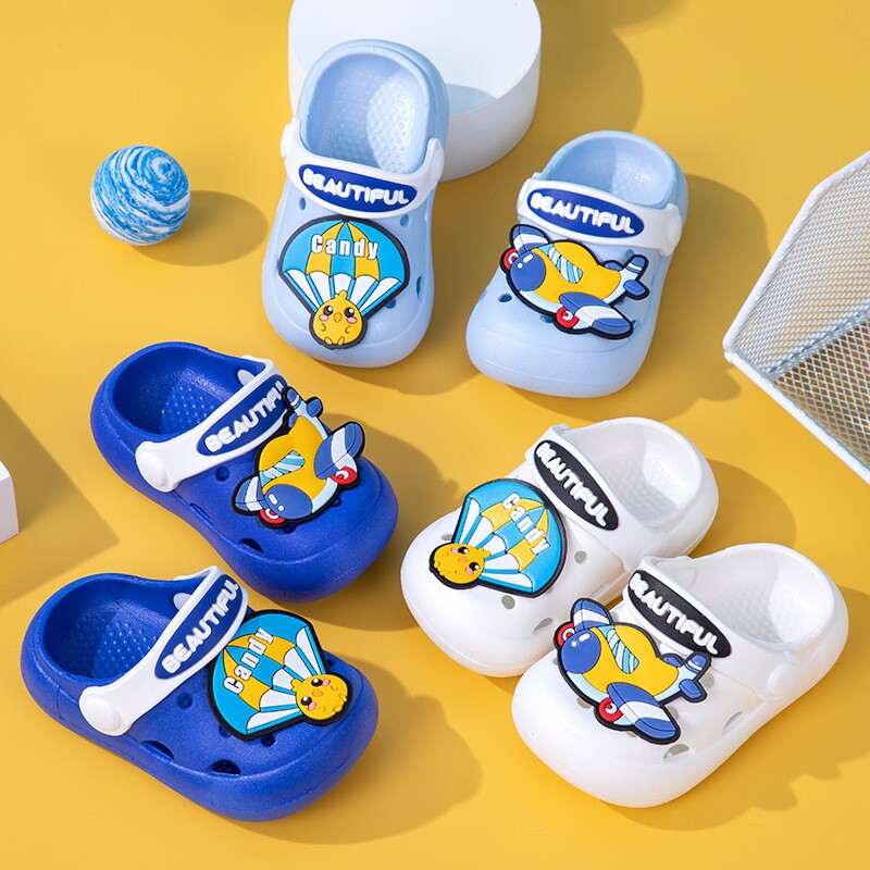 儿童拖鞋夏男童宝宝室内软底防滑卡通可爱凉拖鞋女童沙滩洞洞鞋