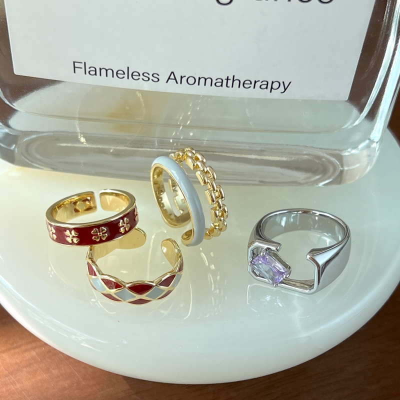 小众独特戒指2025年四叶草潮女生红色新款珐琅指环设计高级感韩式