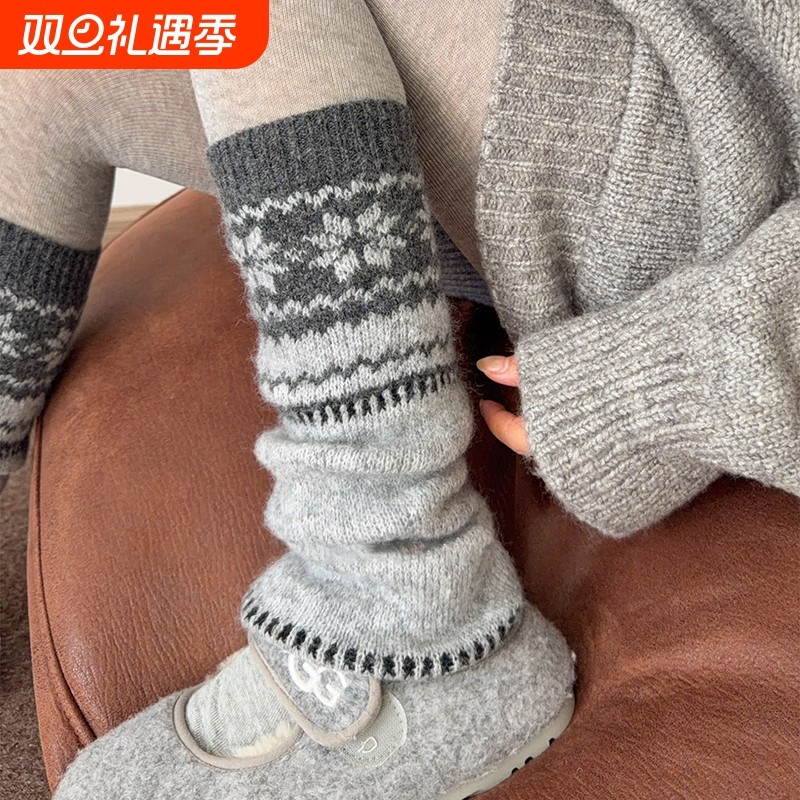 显瘦羊毛袜套女秋冬雪地靴绝配