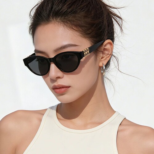 猫眼墨镜高版本女眼镜椭圆形大字母09w欧美11w太阳镜06z