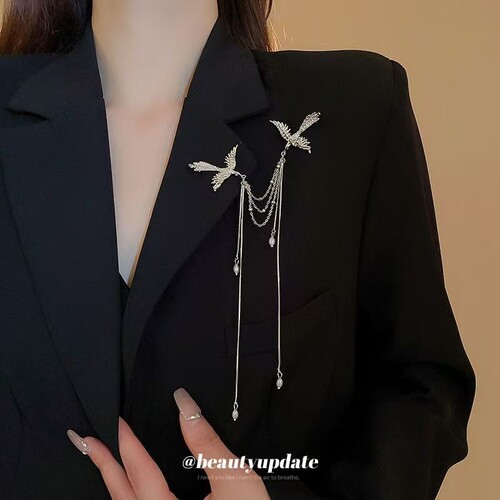 金色飞鸟流苏胸针精致胸花别针高级感轻奢西装配饰女新款银色蝴蝶