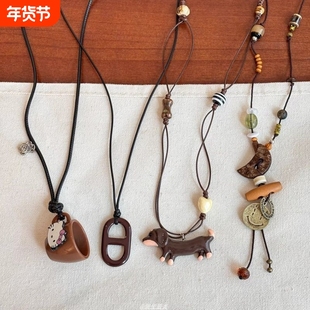陶瓷!可爱腊肠狗猪鼻子穿搭吊坠项链女夏复古长款配饰毛衣链琥珀