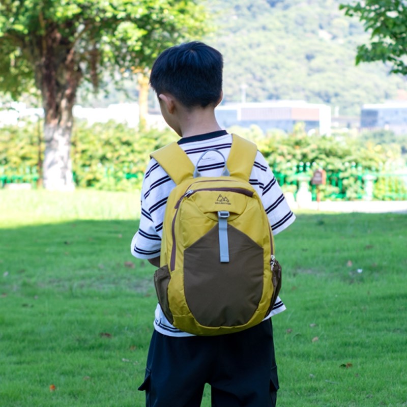德国儿童户外背包男孩外出旅游小学生书包小双肩包轻便登山包徒步