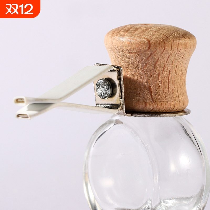 卡通车载空调出风口夹子香薰瓶汽车香水玻璃空瓶车内饰品精油摆件