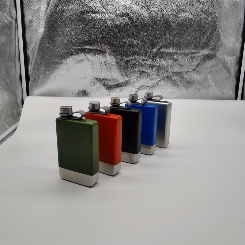 现货热销 8oz便携式304不锈钢方形酒壶户外随身烈酒瓶老式酒壶