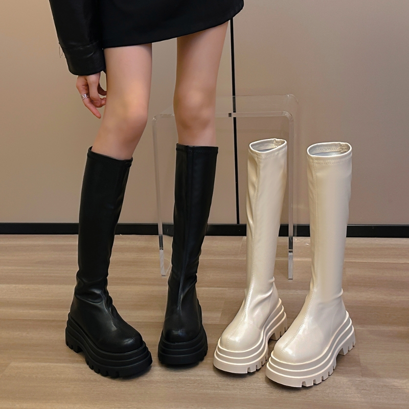 他她女孩2025秋冬新款高筒长靴小个子弹力短靴不过膝白色时尚高跟