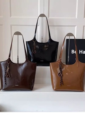 国潮韩版舒适pu时尚休闲背包2025秋冬新款女包洋气爆款单肩包m52