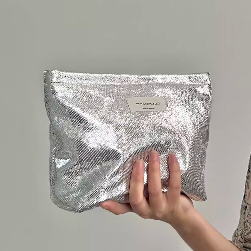 爆闪手拿包女包新款化妆包大容量洗漱包外出收纳包整理袋简约便携