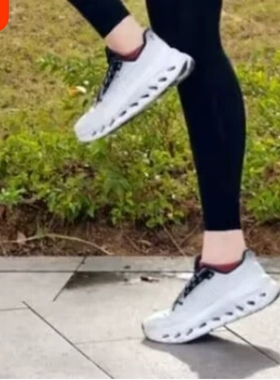Cloudtilt专业马拉松减震跑鞋男女款轻便透气网面低帮舒适运动鞋