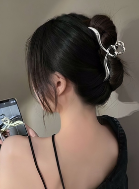 液态抓夹大号ins冷淡风