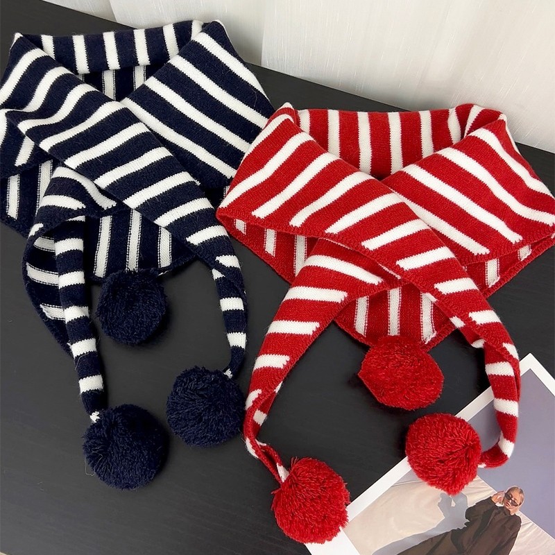 2025新款韩版可爱球球红色条纹三角围巾女秋冬保暖百搭披肩围脖潮