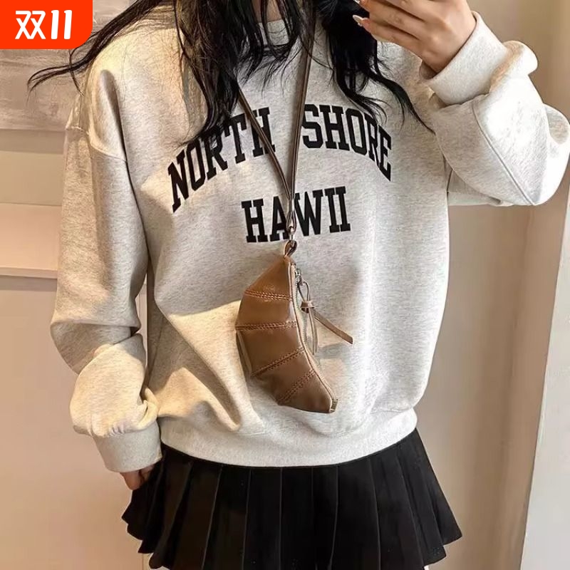 可颂牛角包挂脖项链女钥匙零钱包包挂饰配饰长款皮质小包挂件装饰