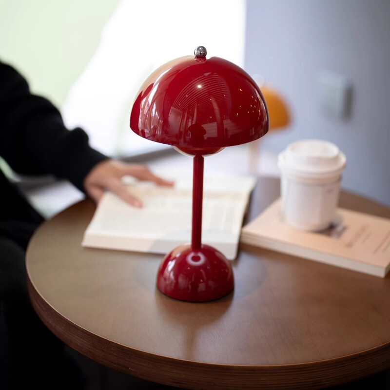 高级花苞灯复古红色氛围台灯卧室床头小夜灯宿舍书桌护眼装饰台灯