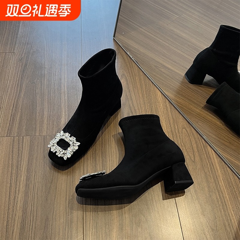 5CM黑色绒面弹力靴粗跟短靴女百搭显瘦中跟女靴子水钻方扣瘦瘦靴