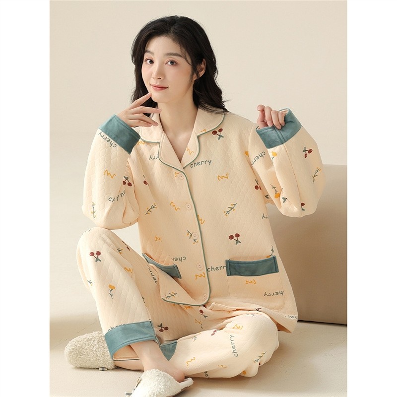 纯棉夹棉睡衣女士秋冬款加厚保暖空气棉中老年妈妈家居服三层贴身