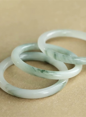 正品新疆天山翠玉手镯女士细圆条冰翠浅绿飘花玉镯子学生少女礼物