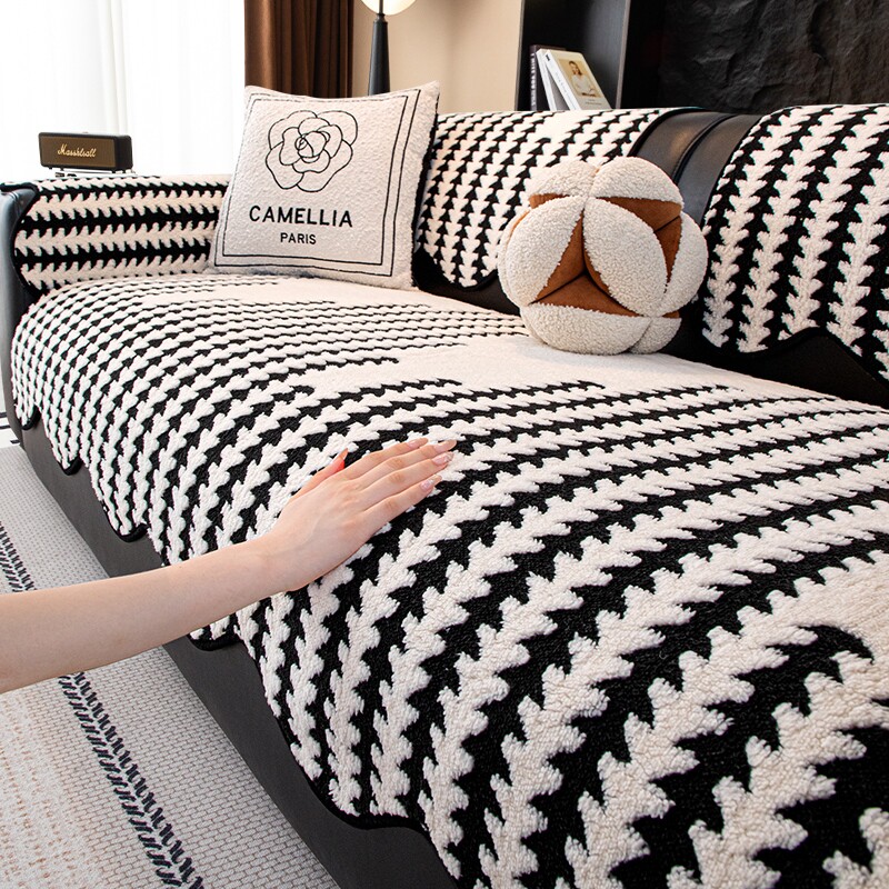 2025冬季新款毛绒异形沙发垫盖布加厚座垫固定防滑真皮坐垫子红色