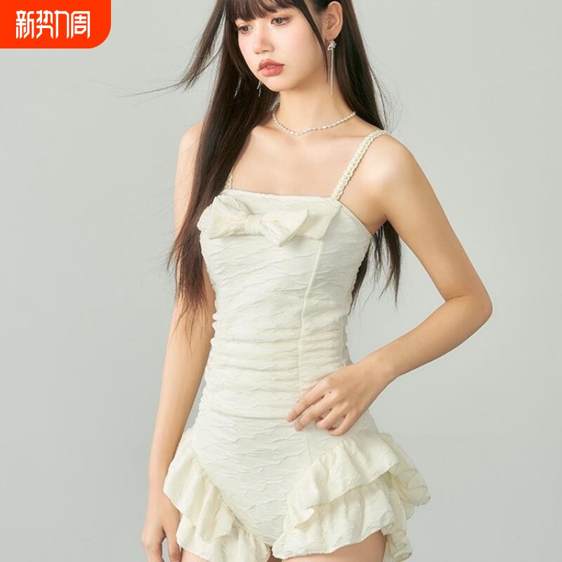 淑女范泳衣女连体三角荷叶边修身小胸聚拢显瘦韩范小清新学生泳装