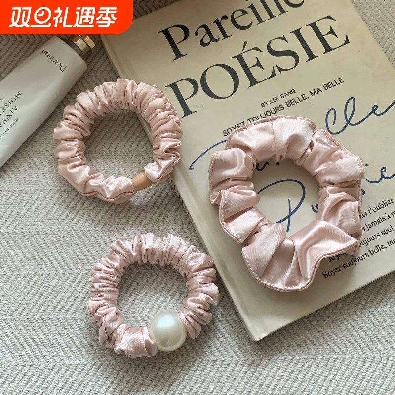 甜美粉色缎面褶皱珍珠小肠发圈女2025新款高端扎头发皮筋发绳头绳