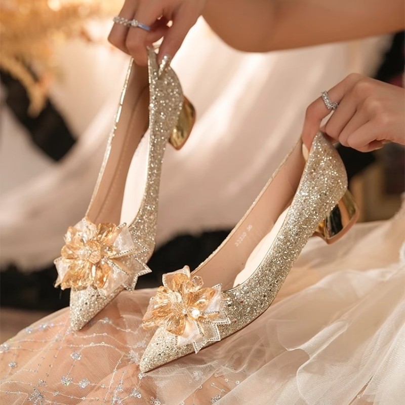 粗跟婚鞋女2025新款禾秀婚纱两穿新娘鞋低跟高跟鞋孕妇不累脚订婚