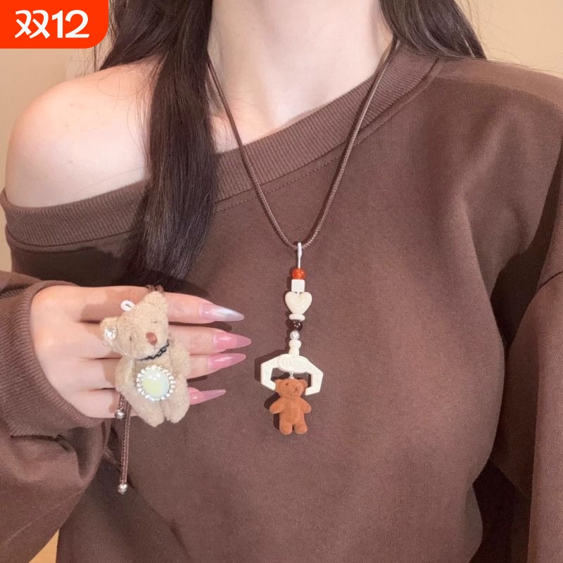 抓娃娃可爱卡通小熊吊坠项链女小众设计挂脖秋冬长款毛衣链配饰