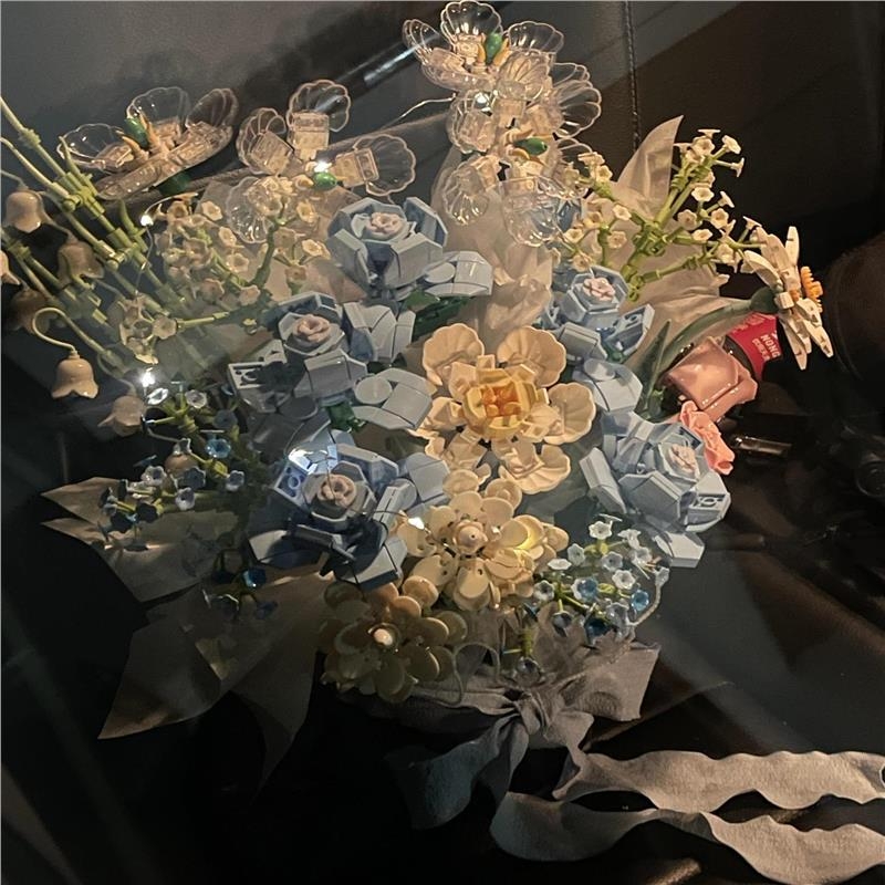 中国积木女孩系列花束真玫瑰花拼装女生情人节送女朋友生兼容乐高