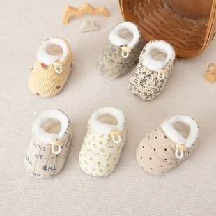 初生婴儿步前鞋 袜 子秋冬0到6个月12宝宝加厚幼儿小月龄外出软底鞋