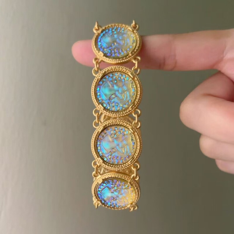 vintage中古宫廷风人鱼姬浮雕手镯新款幻彩独特手环气质重工独