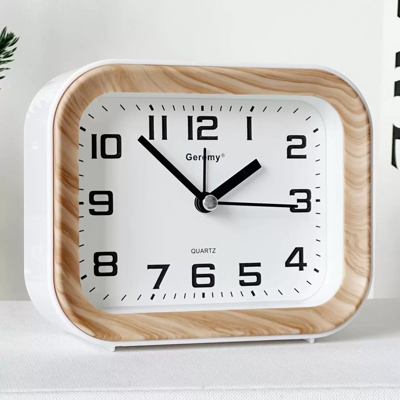 方形新款闹钟学生用简约大字仿木纹床头钟闹表怀旧复古老人时钟表