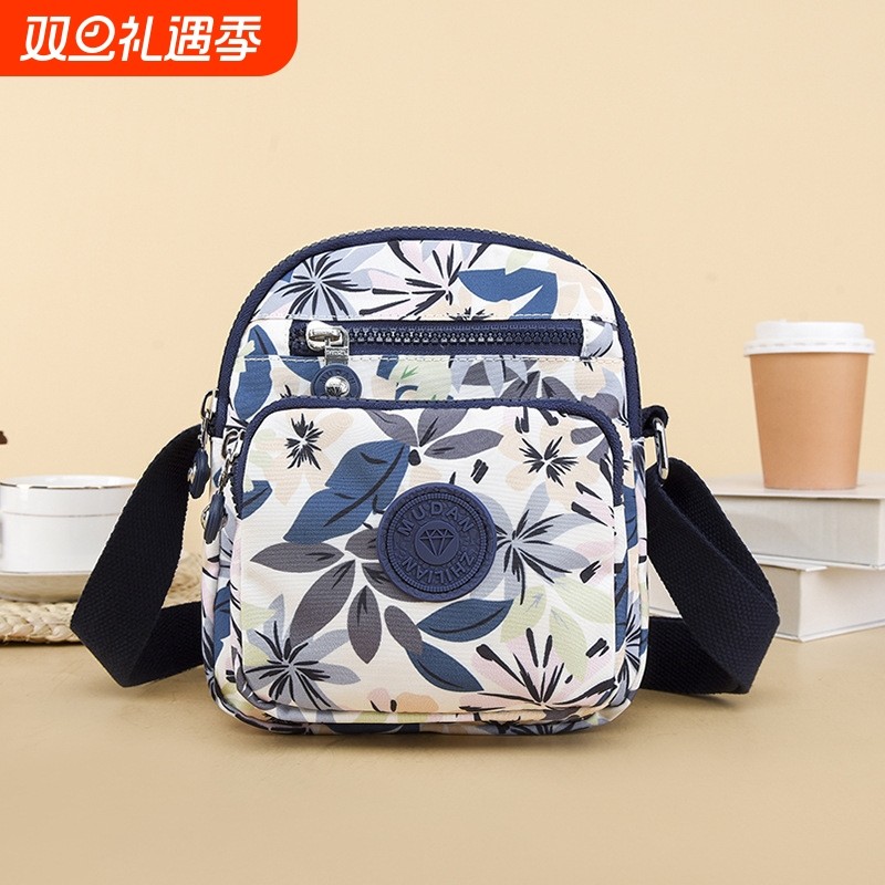 韩版防水斜挎包时尚女手提包多层手机包简约小提包运动包单肩轻便