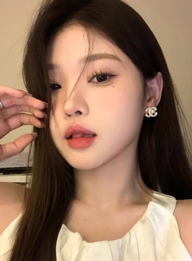 法式双c珍珠耳环新款2024小香风耳饰女镀925针耳钉高级感耳夹