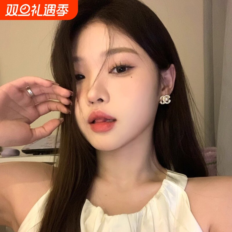 法式双c珍珠耳环新款2024小香风耳饰女镀925针耳钉高级感耳夹