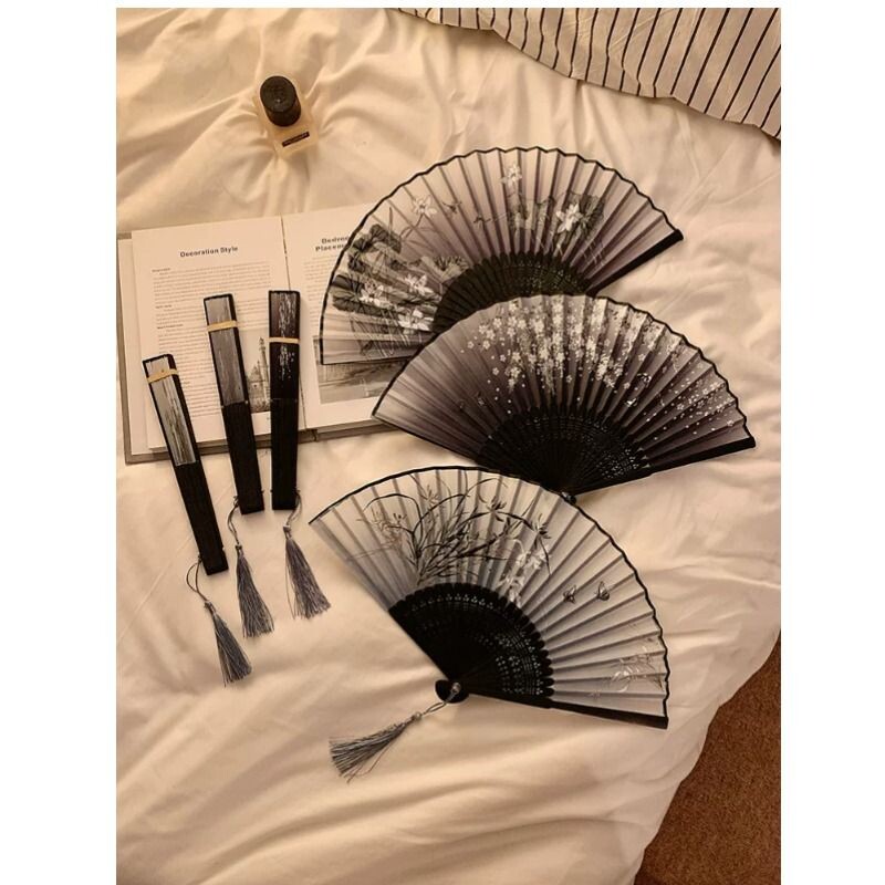 中国风潮流古典布料扇子折扇竹扇文艺随身携带拍照复古风扇多规格